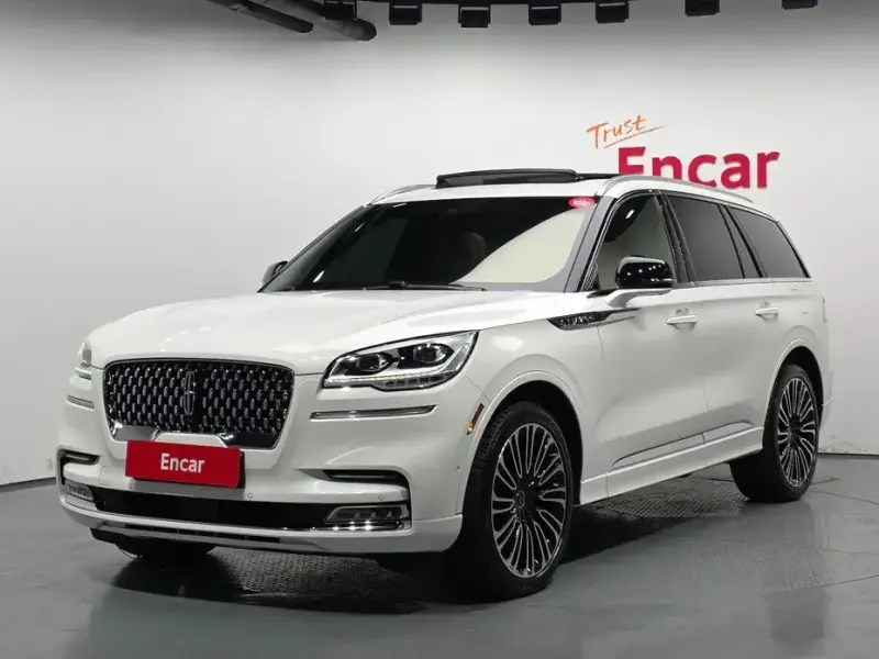 2023 Lincoln Aviator с пробегом 13 589 км