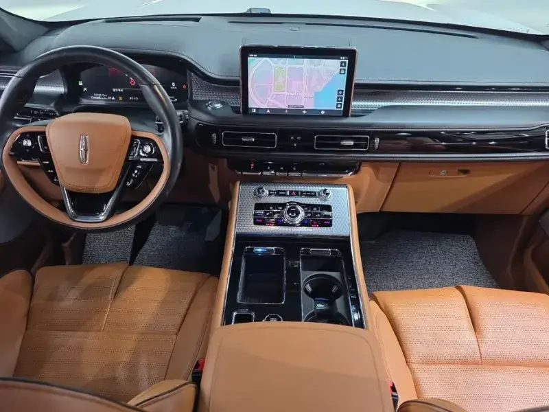 2023 Lincoln Aviator с пробегом 13 589 км