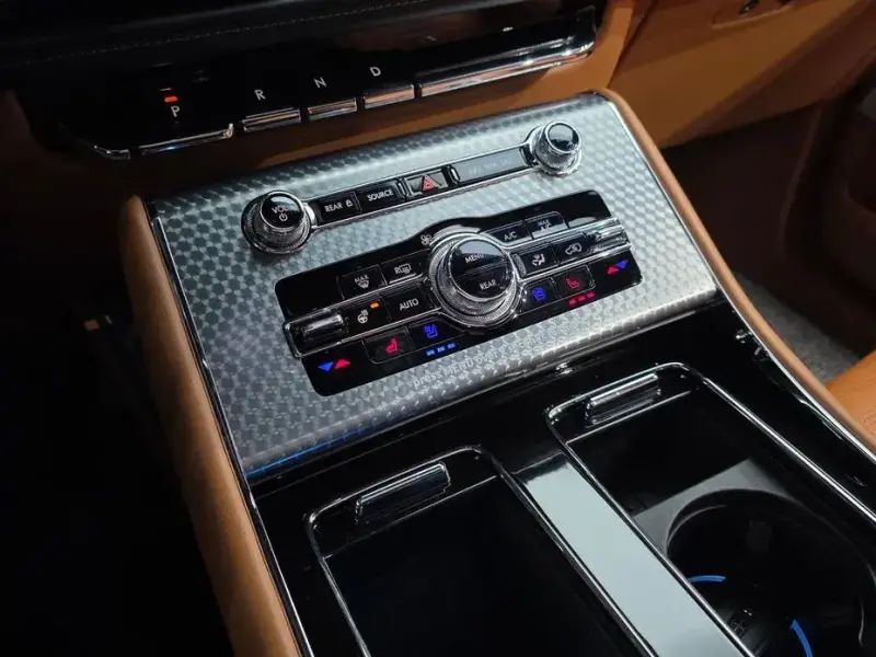 2023 Lincoln Aviator с пробегом 13 589 км