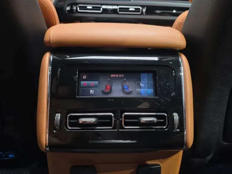 2023 Lincoln Aviator с пробегом 13 589 км