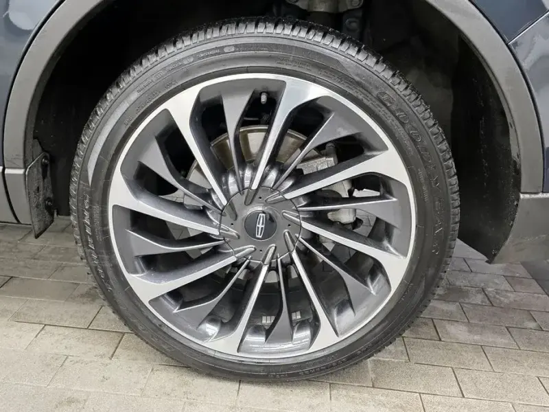 2022 Lincoln Aviator с пробегом 37 384 км