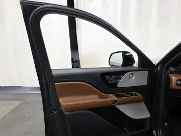 2022 Lincoln Aviator с пробегом 37 384 км