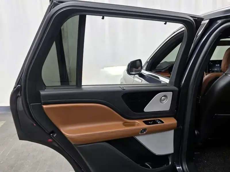 2022 Lincoln Aviator с пробегом 37 384 км