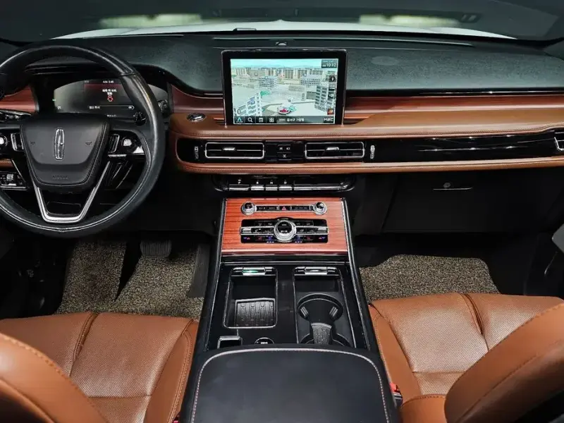 2021 Lincoln Aviator с пробегом 69 124 км