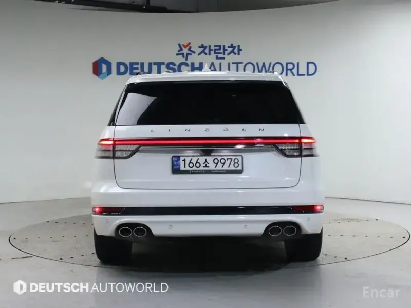 2023 Lincoln Aviator с пробегом 28 179 км