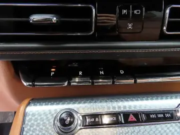 2021 Lincoln Aviator с пробегом 125 596 км
