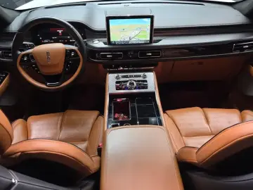 2021 Lincoln Aviator с пробегом 42 697 км