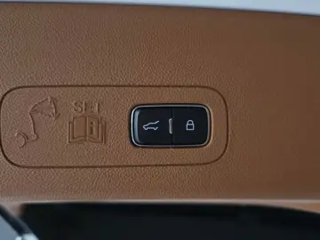 2021 Lincoln Aviator с пробегом 42 697 км