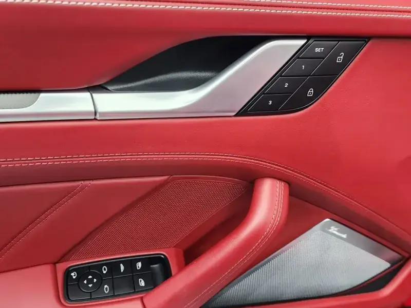 2022 Porsche 911 с пробегом 53 089 км
