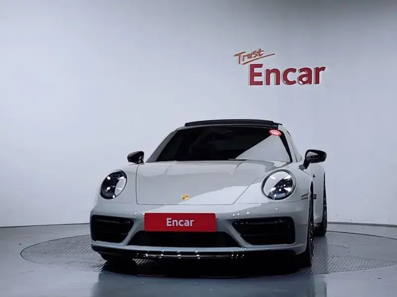 2022 Porsche 911 с пробегом 28 691 км