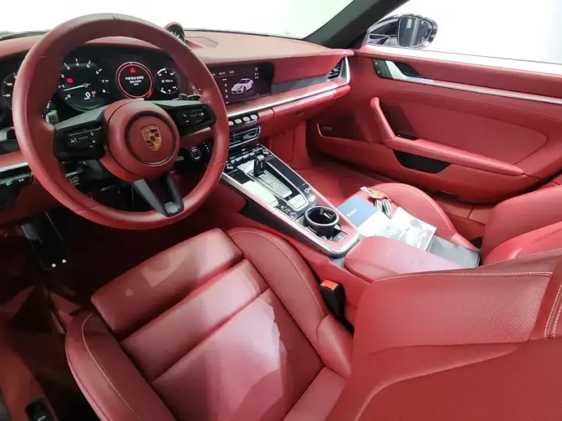 2022 Porsche 911 с пробегом 28 691 км