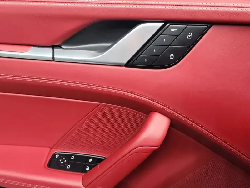 2022 Porsche 911 с пробегом 28 691 км