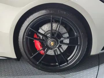 2022 Porsche 911 с пробегом 28 691 км