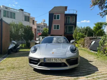 2020 Porsche 911 с пробегом 10 000 км