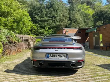 2020 Porsche 911 с пробегом 10 000 км