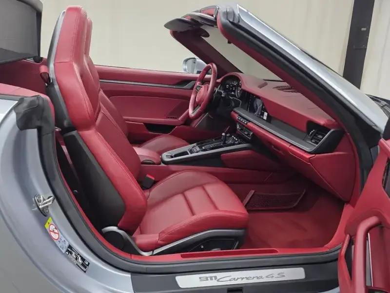 2020 Porsche 911 с пробегом 27 841 км