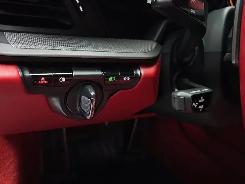 2021 Porsche 911 с пробегом 34 561 км