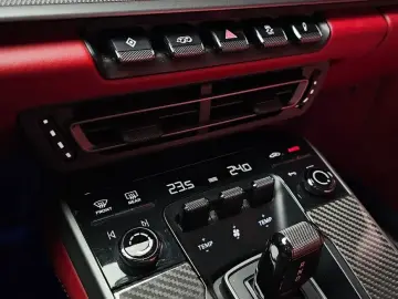 2021 Porsche 911 с пробегом 34 561 км