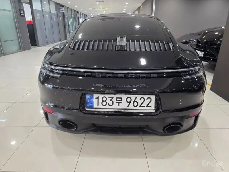 2023 Porsche 911 с пробегом 14 267 км