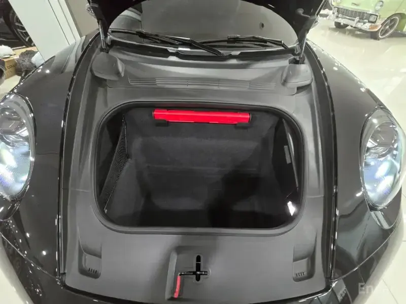 2023 Porsche 911 с пробегом 14 267 км
