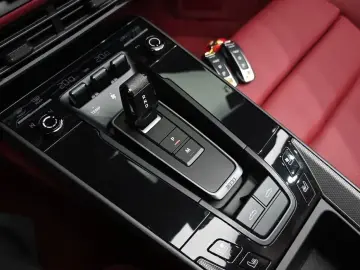 2024 Porsche 911 с пробегом 1 593 км