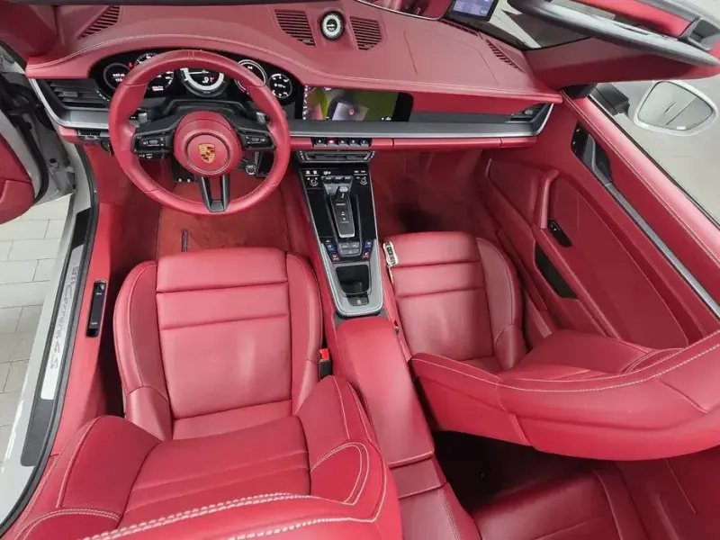 2021 Porsche 911 с пробегом 12 466 км
