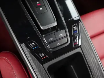 2021 Porsche 911 с пробегом 12 466 км
