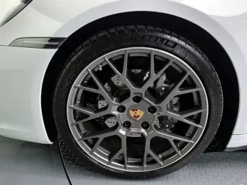 2020 Porsche 911 с пробегом 44 611 км