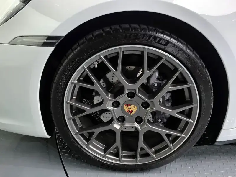2020 Porsche 911 с пробегом 44 611 км