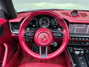 2020 Porsche 911 с пробегом 44 611 км