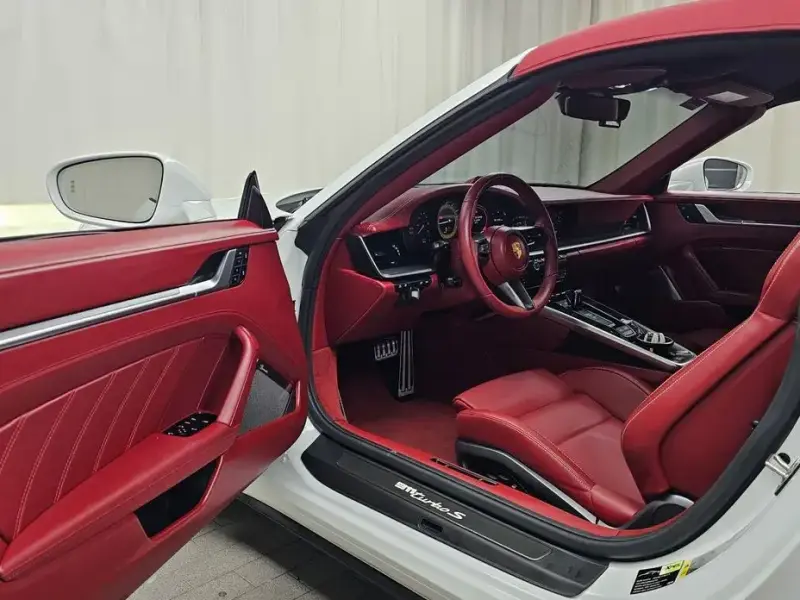 2024 Porsche 911 с пробегом 9 587 км