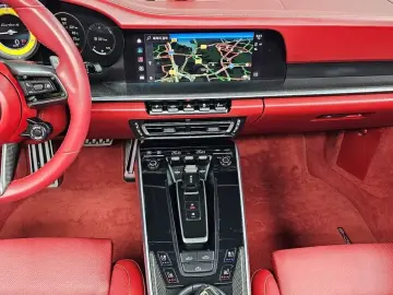 2024 Porsche 911 с пробегом 9 587 км