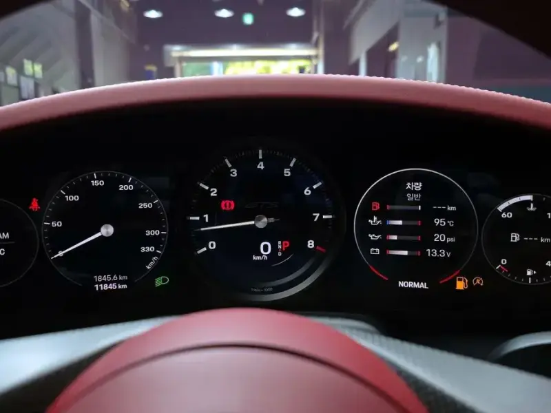 2023 Porsche 911 с пробегом 11 845 км