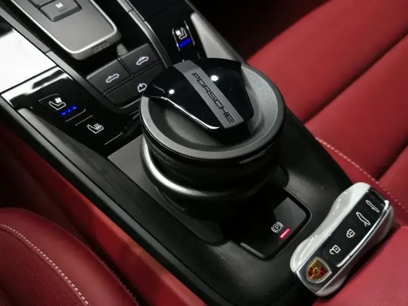 2023 Porsche 911 с пробегом 11 845 км