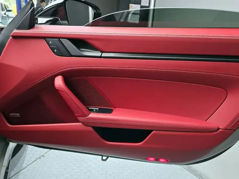 2023 Porsche 911 с пробегом 11 845 км