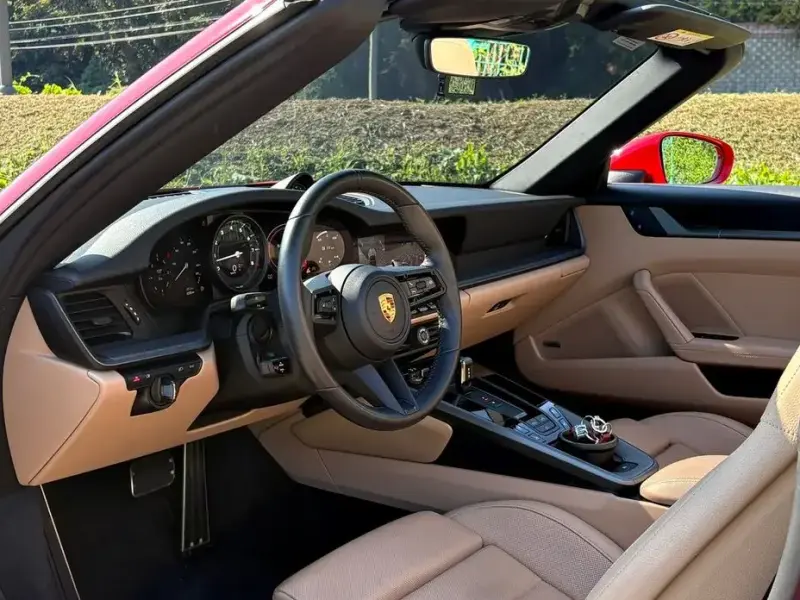 2022 Porsche 911 с пробегом 40 300 км