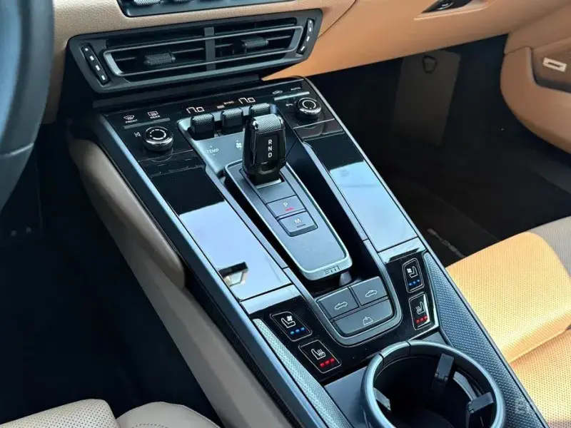 2022 Porsche 911 с пробегом 40 300 км