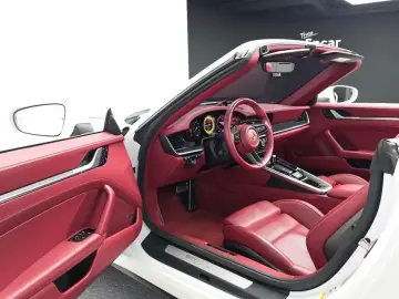 2023 Porsche 911 с пробегом 16 804 км