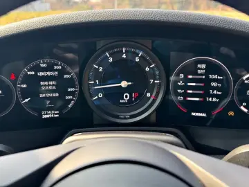 2020 Porsche 911 с пробегом 30 500 км