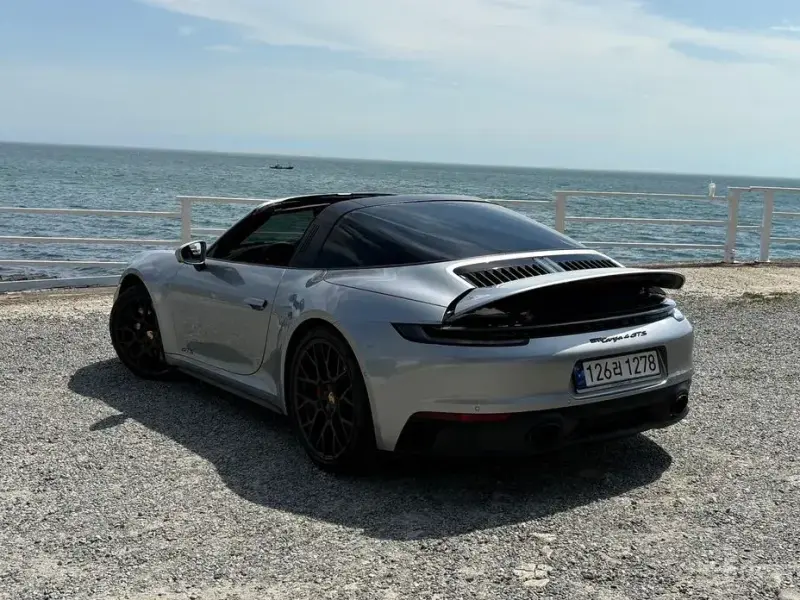 2023 Porsche 911 с пробегом 16 250 км