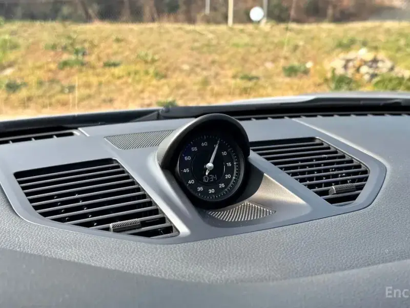 2020 Porsche 911 с пробегом 30 500 км