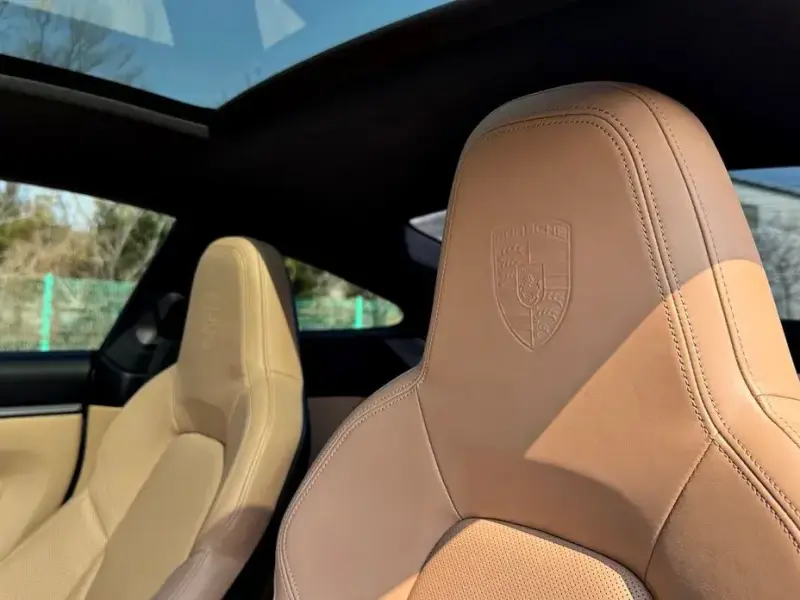 2020 Porsche 911 с пробегом 30 500 км