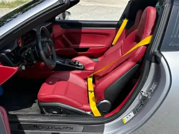 2023 Porsche 911 с пробегом 16 250 км