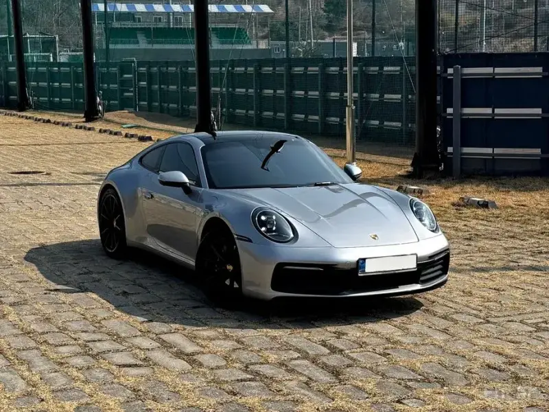 2020 Porsche 911 с пробегом 30 500 км