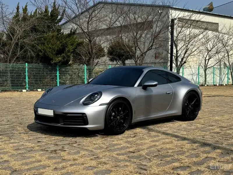 2020 Porsche 911 с пробегом 30 500 км