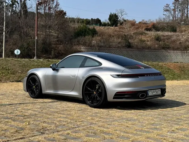 2020 Porsche 911 с пробегом 30 500 км