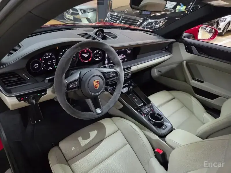 2021 Porsche 911 с пробегом 28 900 км