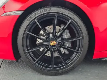 2024 Porsche 911 с пробегом 13 674 км