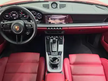 2024 Porsche 911 с пробегом 13 674 км