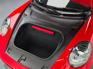 2024 Porsche 911 с пробегом 13 674 км
